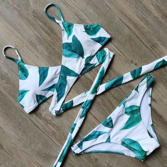 ✨HP✨Fresh Leaves Printing Cross Padding BikiniSet✨ - Picture 6 of 8